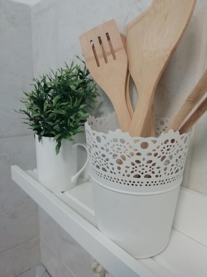 Sarmantni Apartman Malecka Zagabria Esterno foto