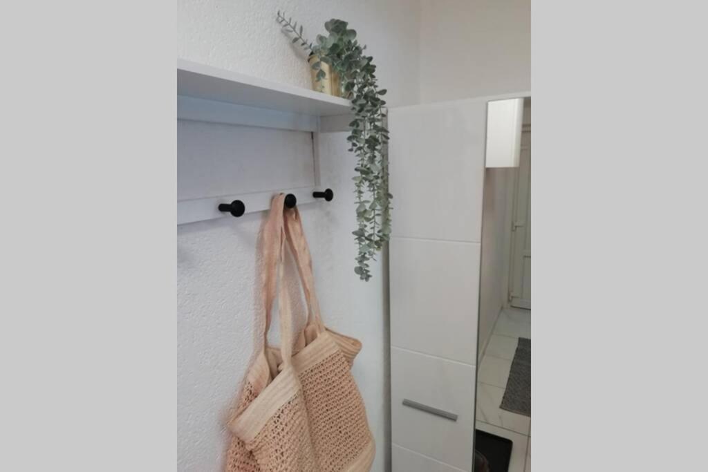 Sarmantni Apartman Malecka Zagabria Esterno foto